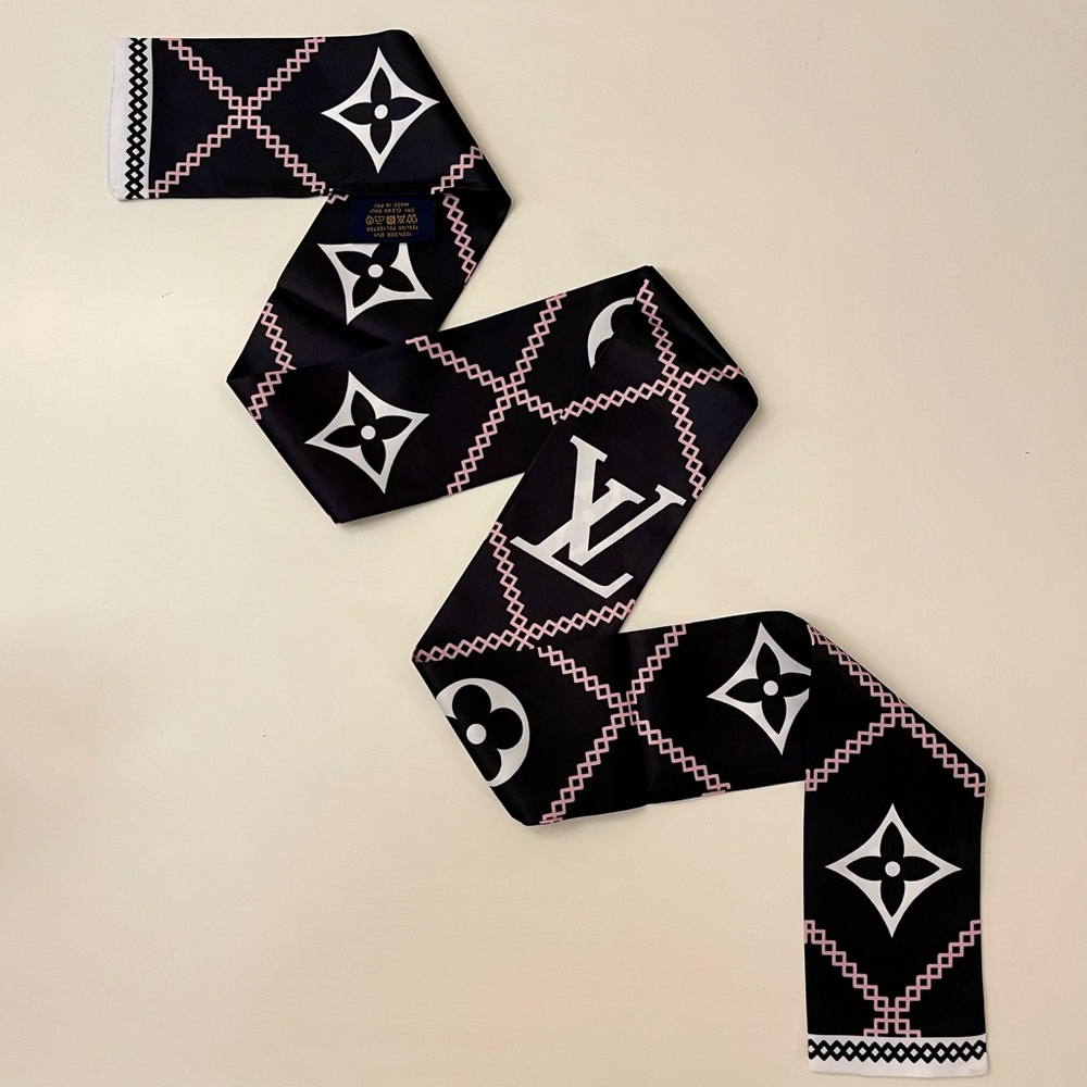 New Elegant Silk Geometric Floral Skinny Scarf Twilly - Picture 3 of 5
